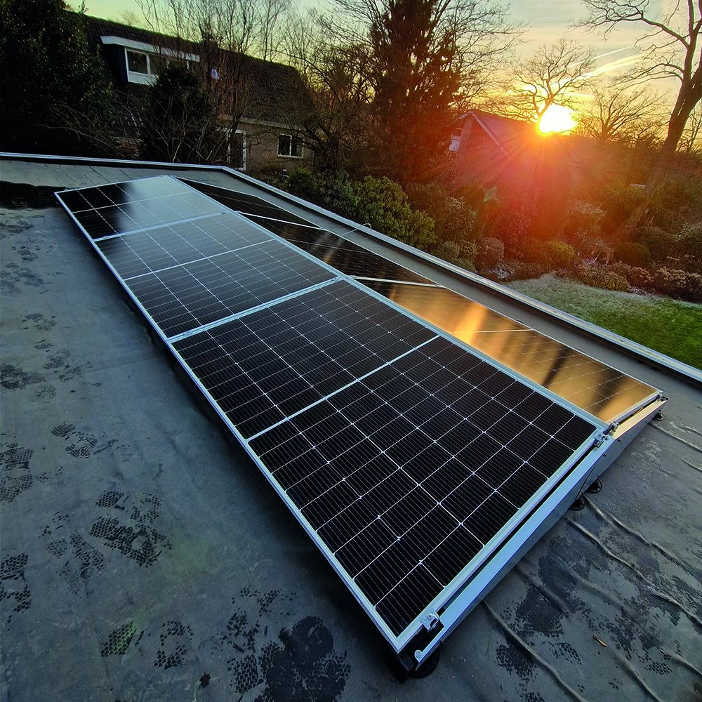 Glampère FlatFix Fusion - Plug And Play Zonnepaneel 9501934885875 2 Glampère FlatFix Fusion - Plug And Play Zonnepaneel 9501934885875 - Afbeelding 2