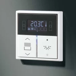 Jung KNX - Ruimtecontroller 4093KRMTSD -Huis Beveiliging jung knx ruimtecontroller 4163786 sfeer 3